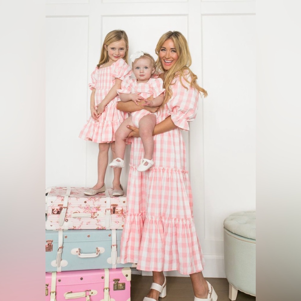 Ivy City XXS Never worn Pink off shoulder Maxi dress